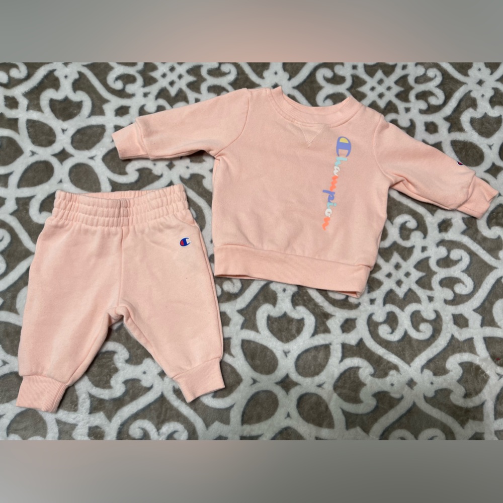 Champion 2pc Sweatshirt & Sweats